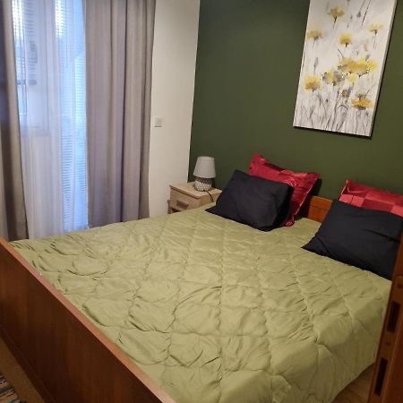 Emi 1 Apartment Vir Dış mekan fotoğraf